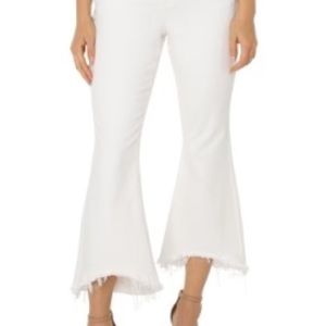 LIVERPOOL
Hannah crop flare w curve fray hem 27in ins